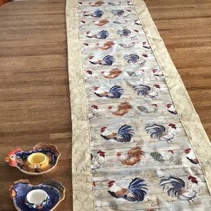 Chicken Table runner 68x13.5 with 2 ceramic egg plates